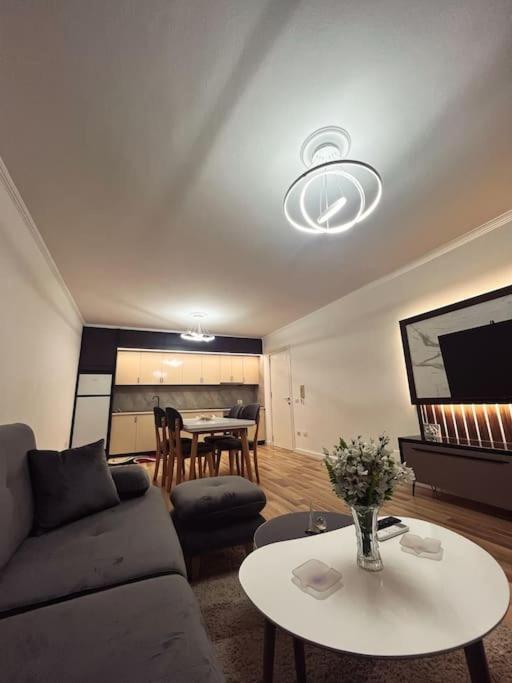 Art'S Apartment Tiran Dış mekan fotoğraf